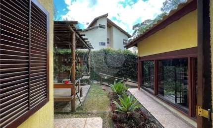 Casa em condomínio fechado com 4 quartos à venda na Estrada dos Pinheiros, 1501, Chácara dos Junqueiras, Carapicuíba, 560 m2 por R$ 1.280.000