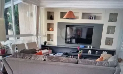 Casa em condomínio fechado com 5 quartos à venda na alameda batatais, 285, alphaville, santana de parnaíba, 485 m2 por r$ 4.500.000