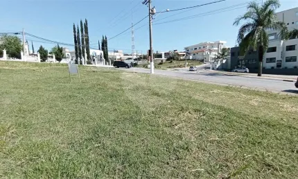 Terreno à venda na Avenida Rosa Zanetti Ferragut, 6, Pinheirinho, Vinhedo, 334 m2 por R$ 899.000