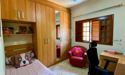 Casa com 3 quartos à venda na Rua Ibaial, 56, Chácara do Vovô, Guarulhos, 126 m2 por R$ 640.000
