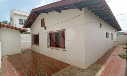Casa com 3 quartos à venda na Avenida Independência, 5069, Santa Rosa, Vinhedo, 222 m2 por R$ 1.100.000