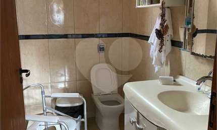 Casa com 3 quartos à venda na Rua Dona Leopoldina, 140, Vila Augusta, Guarulhos, 254 m2 por R$ 860.000