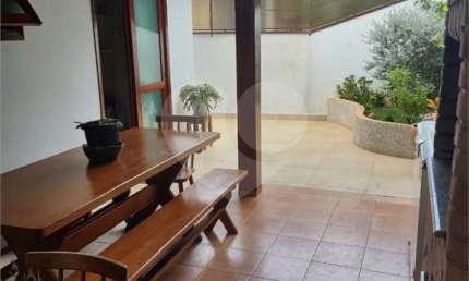 Casa em condomínio fechado com 4 quartos à venda na Rua das Aroeiras, 47, Bosque, Vinhedo, 171 m2 por R$ 1.495.000