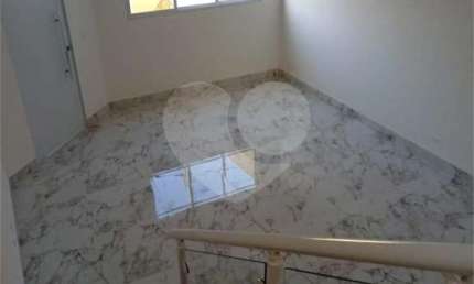 Casa em condomínio fechado com 3 quartos à venda na Rua Tainá, 226, Villas do Jaguari, Santana de Parnaíba, 138 m2 por R$ 800.000
