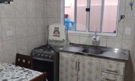 Casa com 2 quartos à venda na Rua Fernandes Brites da Silva, 109, Jardim Rubi, Mogi das Cruzes, 114 m2 por R$ 500.000