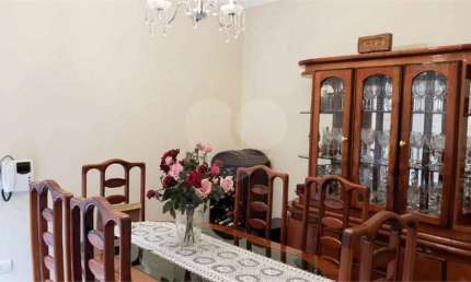 Casa com 4 quartos à venda na Praça Presidente Jânio da Silva Quadros, 667, Jardim Japão, São Paulo, 255 m2 por R$ 990.000