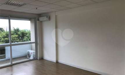 Sala comercial para alugar na Avenida Anápolis, 100, Vila Nilva, Barueri, 57 m2 por R$ 2.750
