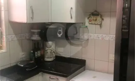 Casa com 4 quartos à venda na Rua Marcelino Simões, 559, Vila Cruz das Almas, São Paulo, 232 m2 por R$ 750.000
