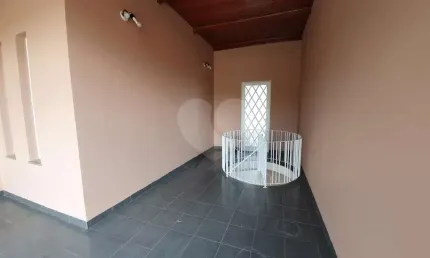Casa com 3 quartos à venda na Avenida Eduardo Castro, 5200, Vila São José, Várzea Paulista, 207 m2 por R$ 700.000