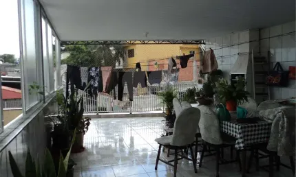 Casa com 3 quartos à venda na Rua Antônio Zanco, 46, Km 18, Osasco, 300 m2 por R$ 860.000
