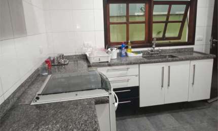 Casa com 3 quartos à venda na Rua Maria José Bellegarde Santoni, 70, Parque Renato Maia, Guarulhos, 250 m2 por R$ 889.000
