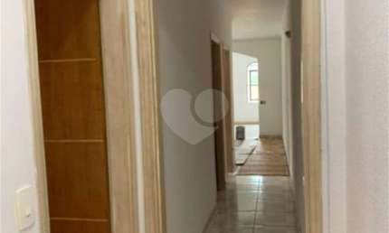 Casa com 3 quartos à venda na Rua Lessa, 12, Jardim Santa Terezinha, São Paulo, 241 m2 por R$ 636.000