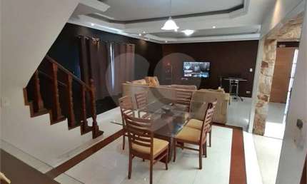 Casa com 3 quartos para alugar na Rua Maurício Araújo Martins, 73, Vila Aparecida, São Paulo, 262 m2 por R$ 7.000