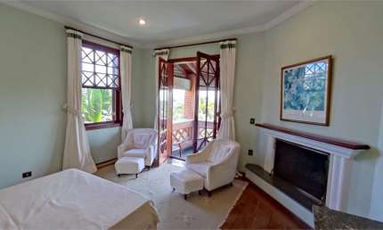 Casa em condomínio fechado com 4 quartos à venda na Rua Vital Brasil, 180, Nova Fazendinha, Carapicuíba, 700 m2 por R$ 3.150.000