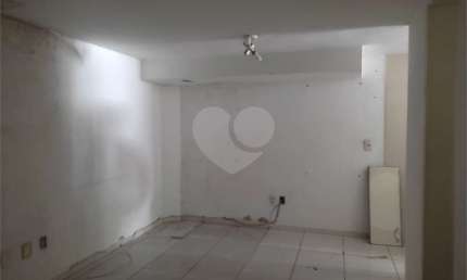 Casa com 3 quartos à venda na Rua Tibúrcio Rodrigues, 358, Parque Colonial, São Paulo, 160 m2 por R$ 950.000