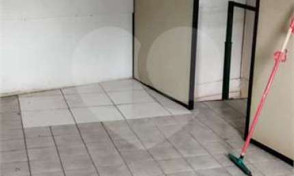 Casa com 2 quartos à venda na Avenida Doutor Ricardo Jafet, 94, Vila Santa Eulalia, São Paulo, 180 m2 por R$ 590.000