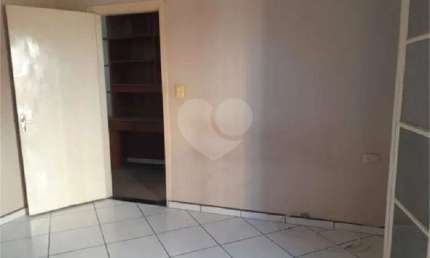 Casa com 3 quartos à venda na Rua Olaviano Gabriel de Oliveira, 32, Vila Isa, São Paulo, 136 m2 por R$ 675.000