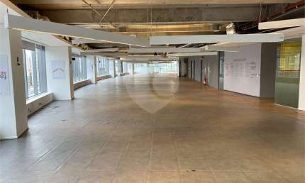 Casa comercial para alugar na Avenida Doutor Chucri Zaidan, 250, Vila Cordeiro, São Paulo, 2137 m2 por R$ 203.053