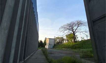 Barracão / Galpão / Depósito para alugar na Avenida Amâncio Gaiolli, 1146, Água Chata, Guarulhos, 19613 m2 por R$ 330.000