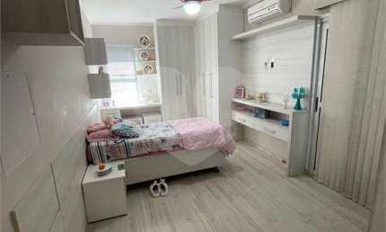 Casa em condomínio fechado com 4 quartos à venda na Estrada do Itapeti, 320, Parque Residencial Itapeti, Mogi das Cruzes, 370 m2 por R$ 2.500.000