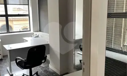 Sala comercial à venda na Rua Vinte e Quatro de Maio, 35, República, São Paulo, 80 m2 por R$ 570.000