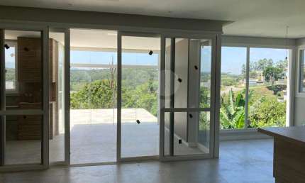 Casa em condomínio fechado com 3 quartos à venda na Avenida Sabiá, 1, Colinas do Paratehy, Mogi das Cruzes, 300 m2 por R$ 2.500.000