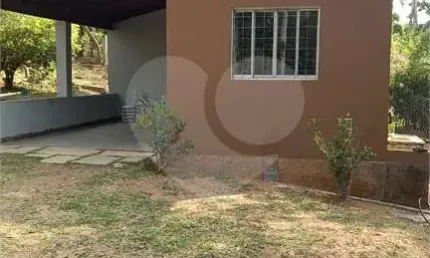 Chácara / sítio com 4 quartos à venda na Estrada Ecoturística do Suru, 4500, Condomínio Voturuna, Santana de Parnaíba, 250 m2 por R$ 2.800.000