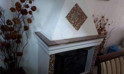 Casa com 3 quartos para alugar na Rua Antoninho Marmo, 439, Vila Irmãos Arnoni, São Paulo, 267 m2 por R$ 8.000