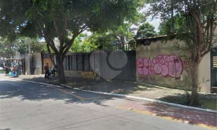 Terreno comercial para alugar na Rua dos Americanos, 318, Barra Funda, São Paulo, 403 m2 por R$ 7.000