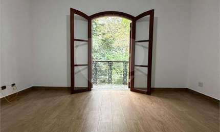 Casa com 4 quartos à venda na Avenida Locarno, 287, Jardim Leonor Mendes de Barros, São Paulo, 385 m2 por R$ 1.690.000