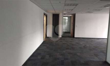 Sala comercial para alugar na Avenida Major Sylvio de Magalhães Padilha, 5200, Jardim Morumbi, São Paulo, 390 m2 por R$ 22.000