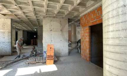 Prédio para alugar na Rua Altinópolis, 147, Água Fria, São Paulo, 106 m2 por R$ 50.000