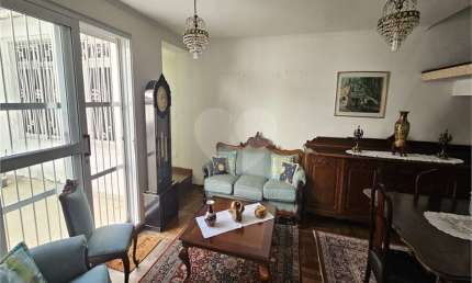 Casa com 3 quartos à venda na Rua Rino Levi, 221, Jardim da Glória, São Paulo, 450 m2 por R$ 3.800.000