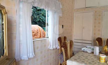 Casa com 2 quartos à venda na Rua Professor Pedro Chebat, 37, Vila Galvão, Guarulhos, 227 m2 por R$ 1.300.000