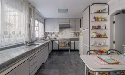 Casa com 4 quartos à venda na Rua Doutor José Maria Whitaker, 299, Vila Sônia, São Paulo, 680 m2 por R$ 3.200.000