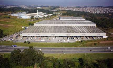 Barracão / Galpão / Depósito para alugar na Avenida Tower Automotive, 300, Laranja Azeda, Arujá, 5308 m2 por R$ 116.765