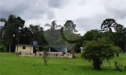 Chácara / sítio à venda na Estrada dos Correas, 8384, Canjicas, Arujá, 30000 m2 por R$ 1.600.000