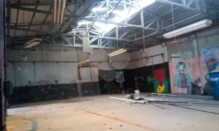 Barracão / Galpão / Depósito à venda na Rua Clímaco Barbosa, 583, Cambuci, São Paulo, 1900 m2 por R$ 18.000.000