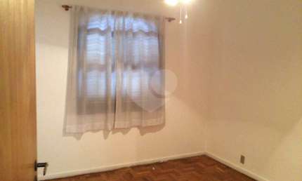 Casa com 3 quartos à venda na Rua Cabral de Menezes, 19, Vila Gomes, São Paulo, 180 m2 por R$ 900.000