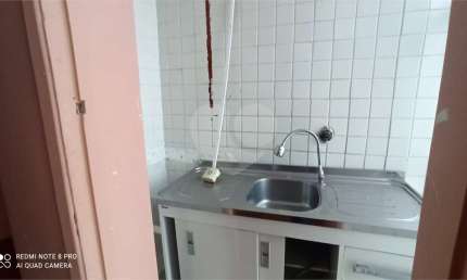 Casa comercial para alugar na Rua José Bonifácio, 24, Sé, São Paulo, 81 m2 por R$ 8.000