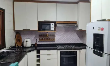 Casa com 3 quartos à venda na Rua Mathias Albuquerque, 81, Jardim Vila Galvão, Guarulhos, 192 m2 por R$ 800.000