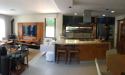 Casa em condomínio fechado com 3 quartos à venda na Estrada dos Pinheiros, 745, Chácara dos Junqueiras, Carapicuíba, 225 m2 por R$ 2.150.000