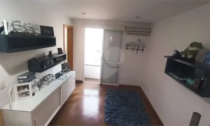 Apartamento com 3 quartos para alugar na Rua Monte Alegre, 1347, Perdizes, São Paulo, 230 m2 por R$ 16.000