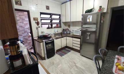 Casa com 3 quartos à venda na Rua Rio Negrinho, 597, Jardim Santa Cecília, Guarulhos, 132 m2 por R$ 510.000