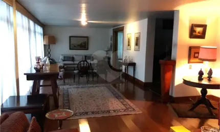 Casa com 6 quartos para alugar na Avenida São Valério, 553, Jardim Guedala, São Paulo, 708 m2 por R$ 15.000