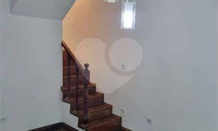Casa com 3 quartos à venda na Rua Catuípe, 276, Cidade Brasil, Guarulhos, 140 m2 por R$ 570.000