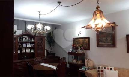 Casa com 2 quartos à venda na Rua Alegre, 888, Santa Paula, São Caetano do Sul, 300 m2 por R$ 1.040.000