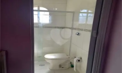 Casa com 2 quartos à venda na Rua Mantova, 219, Vila Metalúrgica, Santo André, 210 m2 por R$ 740.000