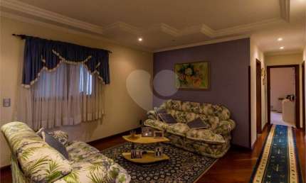 Casa com 5 quartos para alugar na Rua dos Sabiás, 101, Independência, São Bernardo do Campo, 155 m2 por R$ 25.000