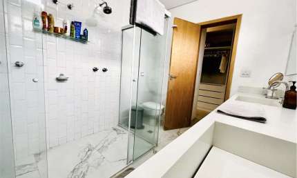 Casa em condomínio fechado com 4 quartos à venda na Alameda Vale Europeu, 163, Alphaville, Santana de Parnaíba, 268 m2 por R$ 2.200.000